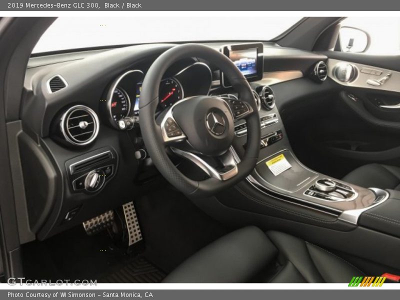 Black / Black 2019 Mercedes-Benz GLC 300