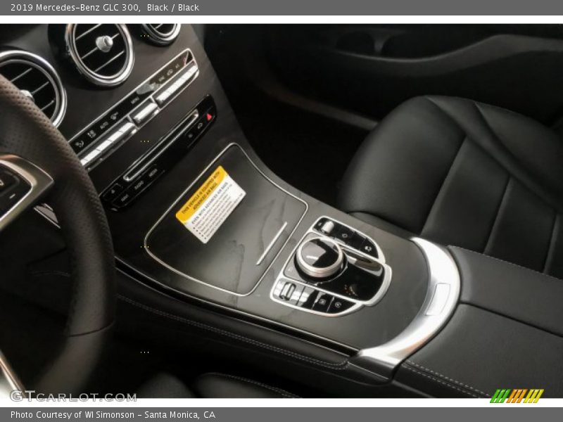 Black / Black 2019 Mercedes-Benz GLC 300