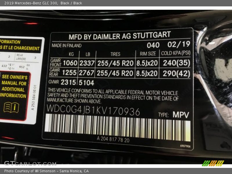 Black / Black 2019 Mercedes-Benz GLC 300