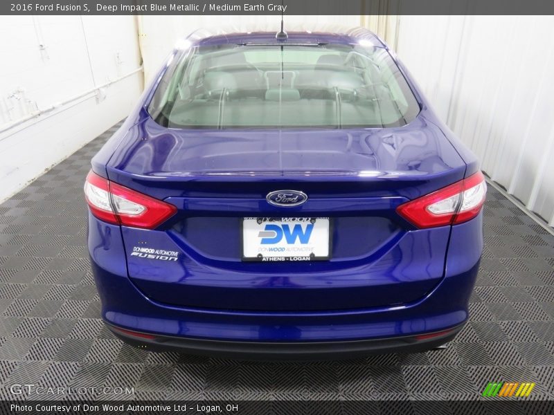 Deep Impact Blue Metallic / Medium Earth Gray 2016 Ford Fusion S