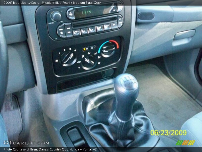 Midnight Blue Pearl / Medium Slate Gray 2006 Jeep Liberty Sport