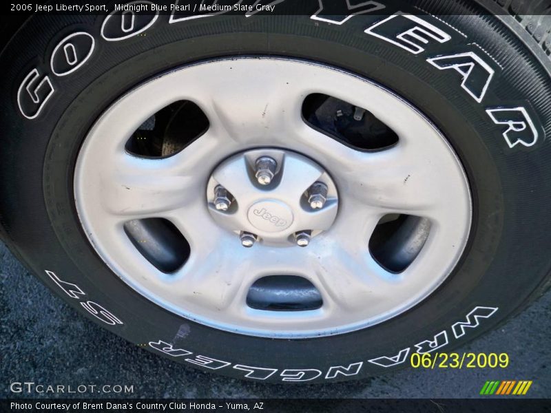 Midnight Blue Pearl / Medium Slate Gray 2006 Jeep Liberty Sport