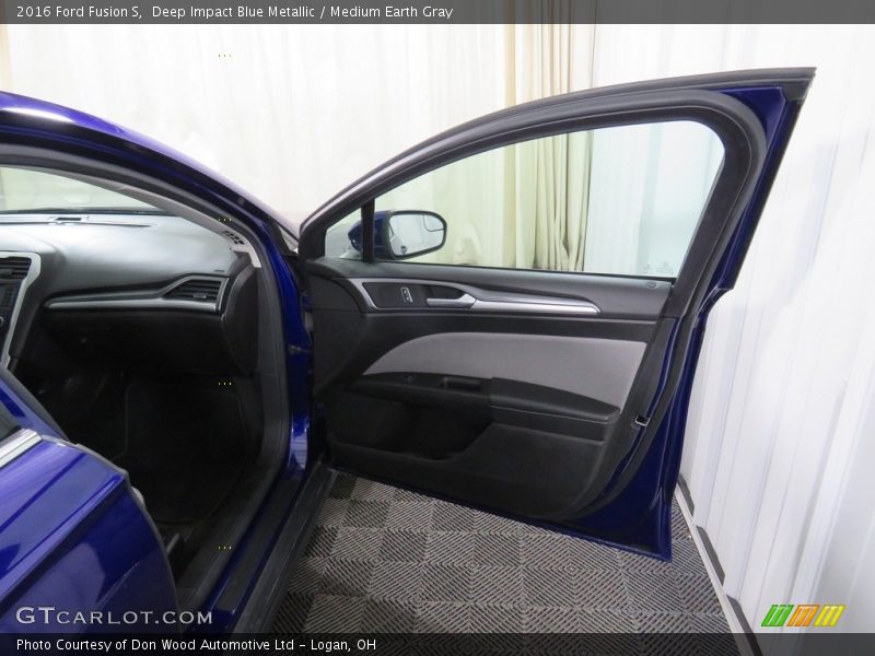 Deep Impact Blue Metallic / Medium Earth Gray 2016 Ford Fusion S