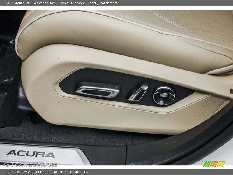 White Diamond Pearl / Parchment 2019 Acura RDX Advance AWD
