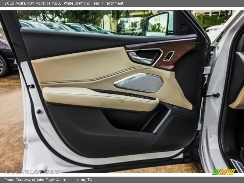 White Diamond Pearl / Parchment 2019 Acura RDX Advance AWD