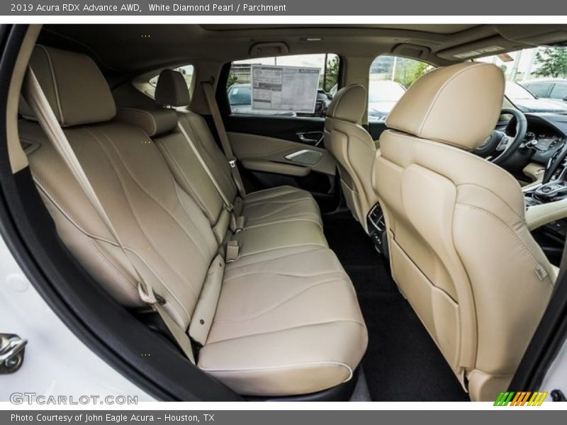 White Diamond Pearl / Parchment 2019 Acura RDX Advance AWD