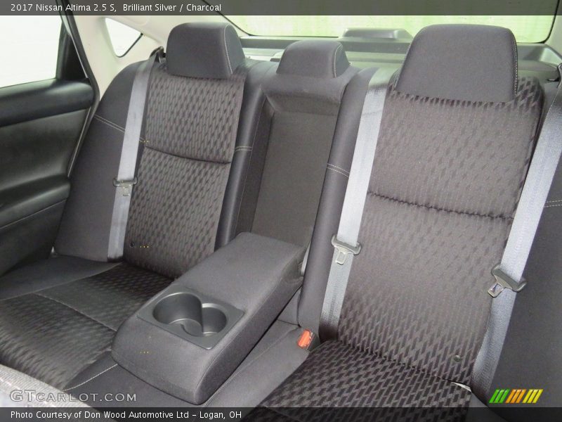 Brilliant Silver / Charcoal 2017 Nissan Altima 2.5 S