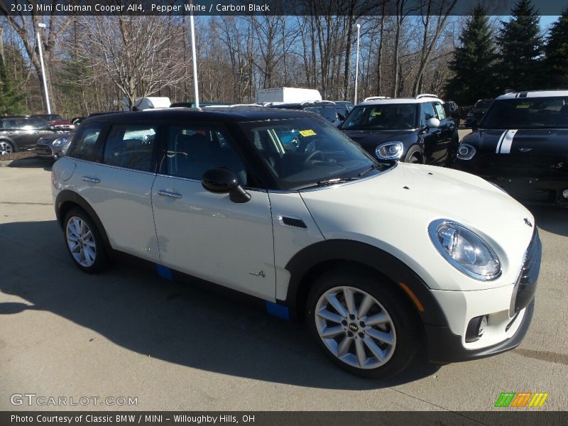 Pepper White / Carbon Black 2019 Mini Clubman Cooper All4