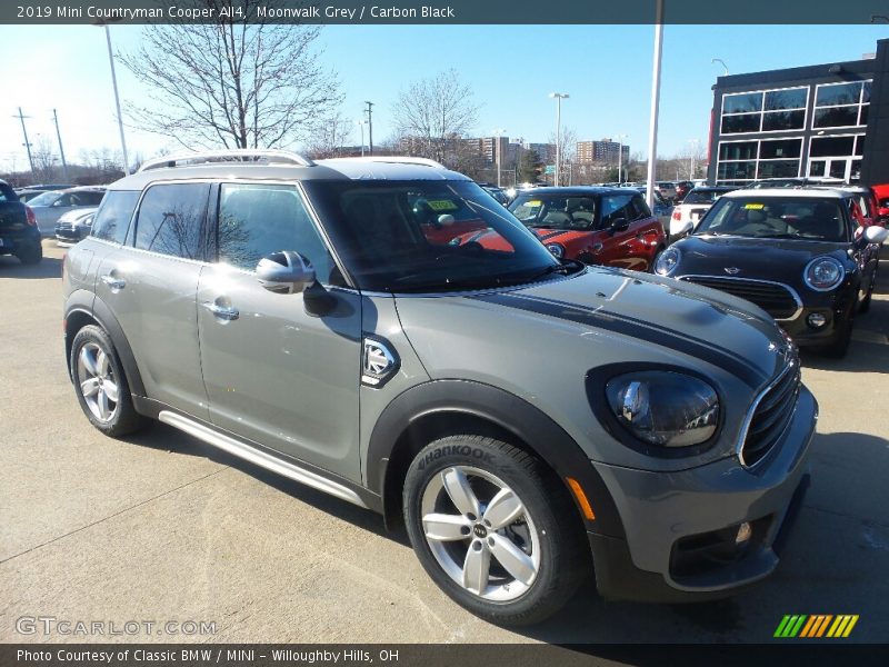 Front 3/4 View of 2019 Countryman Cooper All4