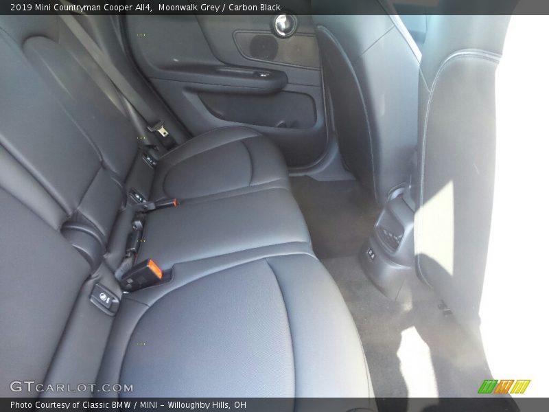 Moonwalk Grey / Carbon Black 2019 Mini Countryman Cooper All4