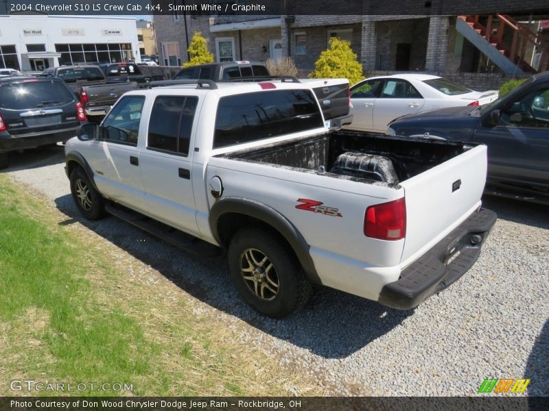 Summit White / Graphite 2004 Chevrolet S10 LS Crew Cab 4x4