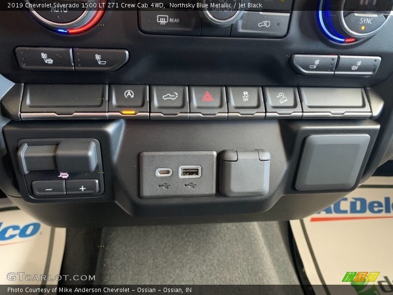 Northsky Blue Metallic / Jet Black 2019 Chevrolet Silverado 1500 LT Z71 Crew Cab 4WD