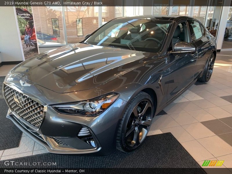 Front 3/4 View of 2019 Genesis G70 AWD