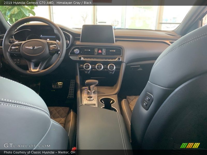 Dashboard of 2019 Genesis G70 AWD