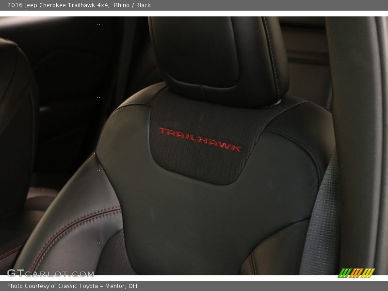 Rhino / Black 2016 Jeep Cherokee Trailhawk 4x4