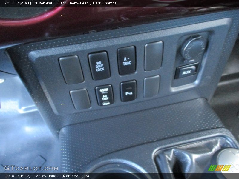 Black Cherry Pearl / Dark Charcoal 2007 Toyota FJ Cruiser 4WD