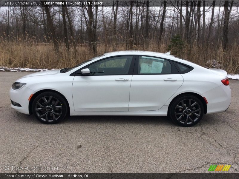 Lunar White Tri-Coat Pearl / Black 2015 Chrysler 200 S