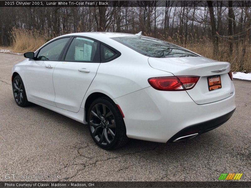 Lunar White Tri-Coat Pearl / Black 2015 Chrysler 200 S