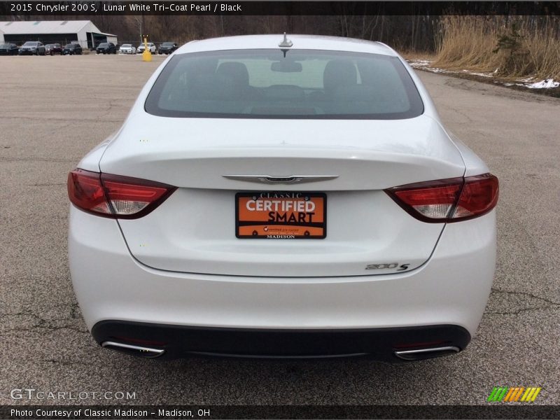 Lunar White Tri-Coat Pearl / Black 2015 Chrysler 200 S