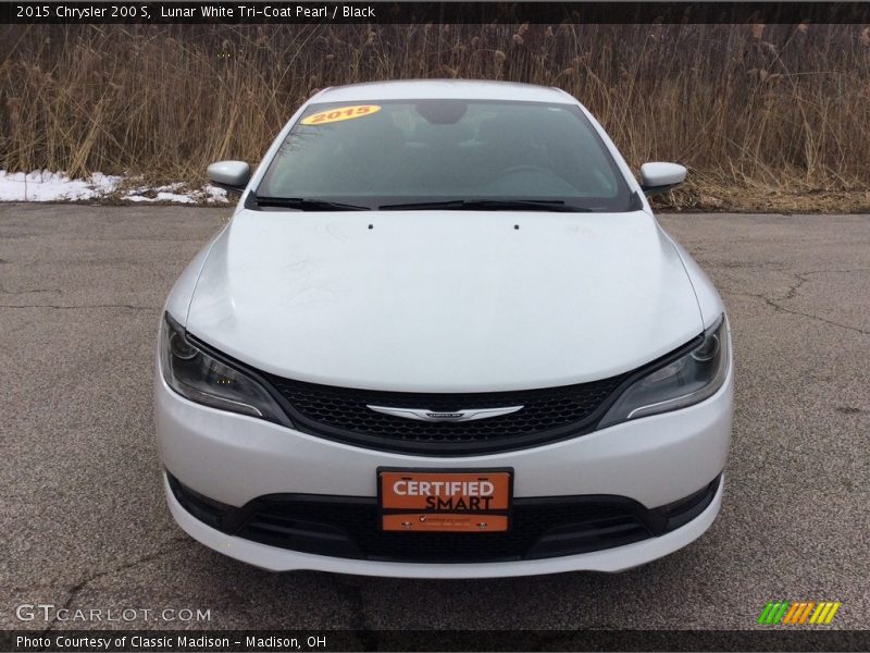 Lunar White Tri-Coat Pearl / Black 2015 Chrysler 200 S