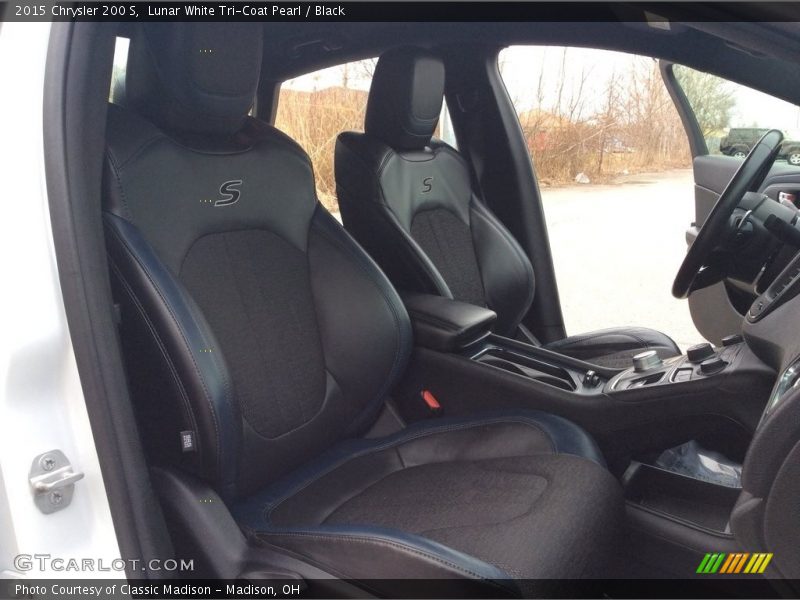 Lunar White Tri-Coat Pearl / Black 2015 Chrysler 200 S
