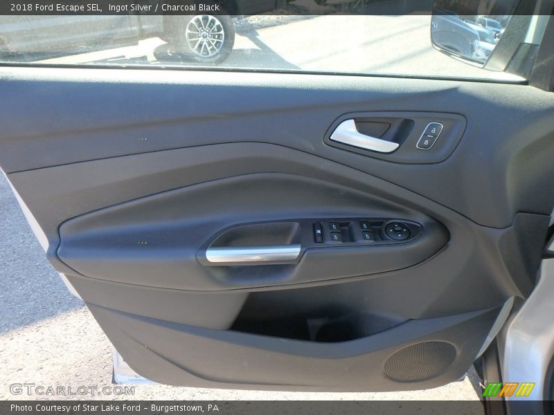 Ingot Silver / Charcoal Black 2018 Ford Escape SEL