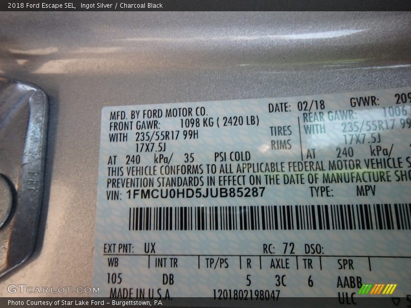 Ingot Silver / Charcoal Black 2018 Ford Escape SEL