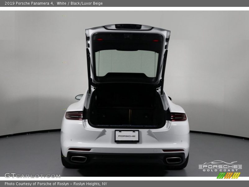 White / Black/Luxor Beige 2019 Porsche Panamera 4