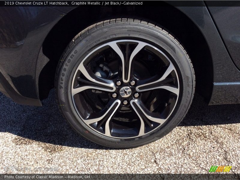 Graphite Metallic / Jet Black/­Galvanized 2019 Chevrolet Cruze LT Hatchback