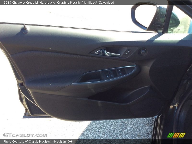 Graphite Metallic / Jet Black/­Galvanized 2019 Chevrolet Cruze LT Hatchback