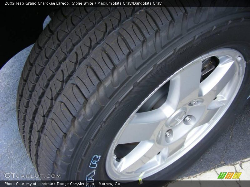 Stone White / Medium Slate Gray/Dark Slate Gray 2009 Jeep Grand Cherokee Laredo