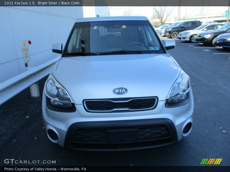 Bright Silver / Black Cloth 2012 Kia Soul 1.6