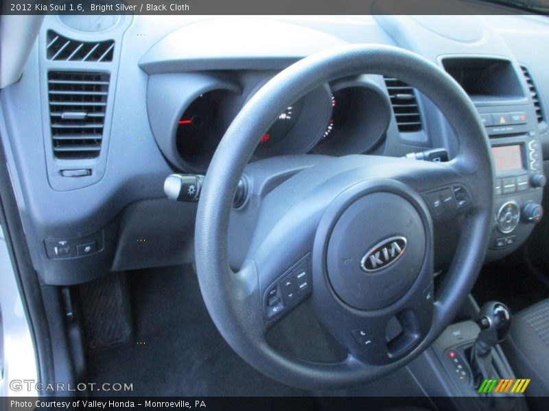 Bright Silver / Black Cloth 2012 Kia Soul 1.6