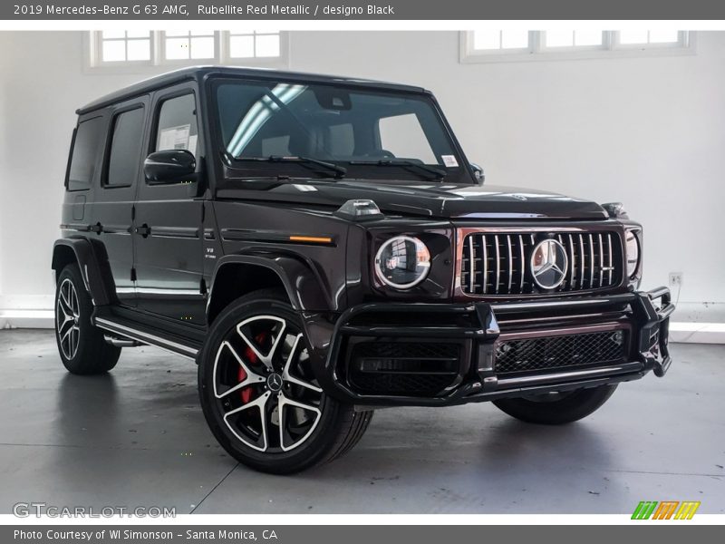 Front 3/4 View of 2019 G 63 AMG