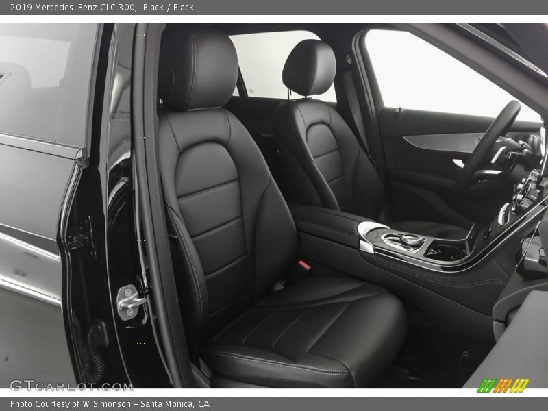 Black / Black 2019 Mercedes-Benz GLC 300