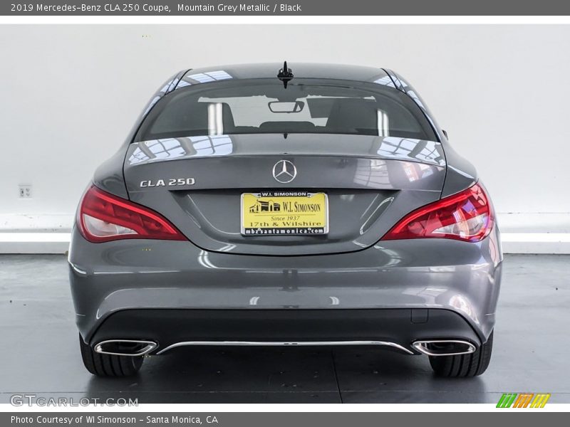 Mountain Grey Metallic / Black 2019 Mercedes-Benz CLA 250 Coupe