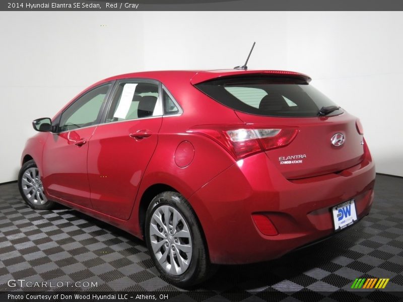 Red / Gray 2014 Hyundai Elantra SE Sedan