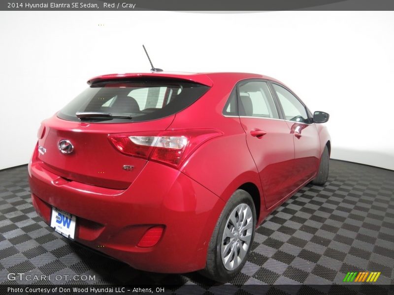 Red / Gray 2014 Hyundai Elantra SE Sedan