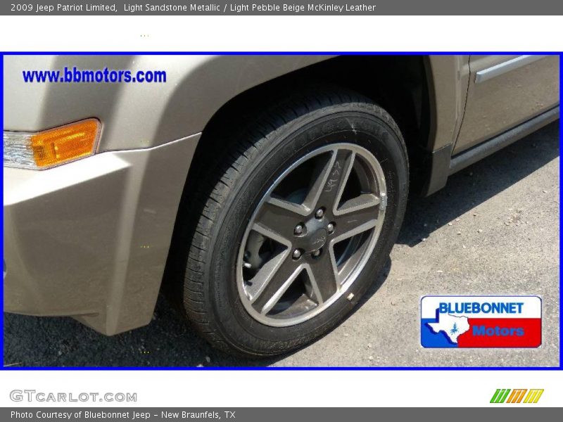 Light Sandstone Metallic / Light Pebble Beige McKinley Leather 2009 Jeep Patriot Limited