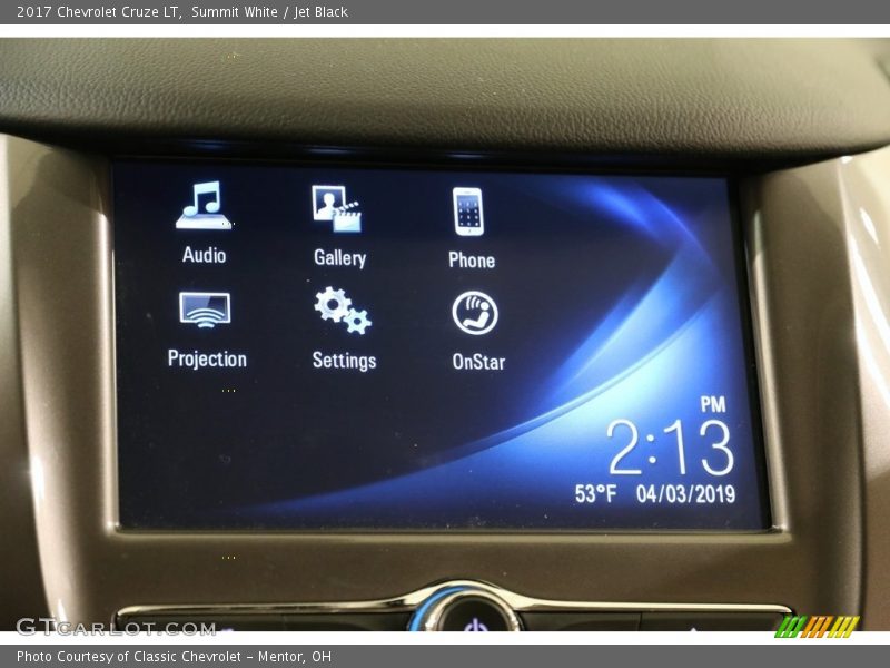 Summit White / Jet Black 2017 Chevrolet Cruze LT