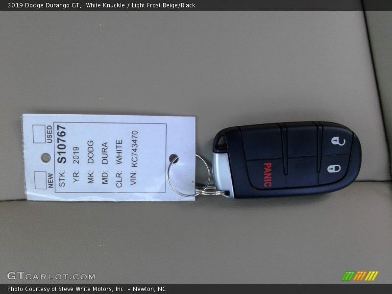 White Knuckle / Light Frost Beige/Black 2019 Dodge Durango GT