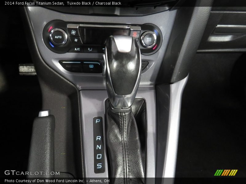 Tuxedo Black / Charcoal Black 2014 Ford Focus Titanium Sedan
