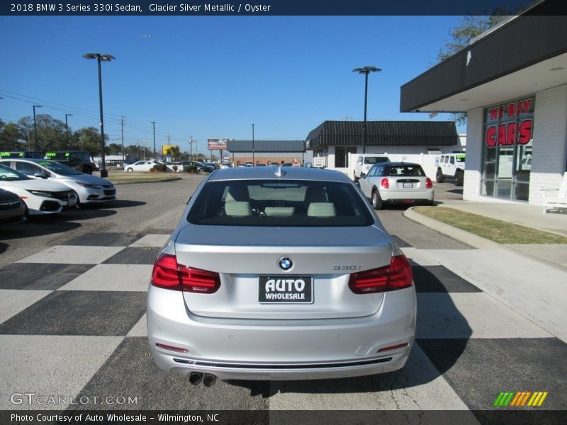 Glacier Silver Metallic / Oyster 2018 BMW 3 Series 330i Sedan