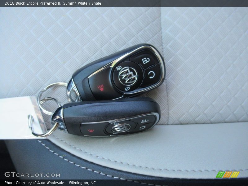 Summit White / Shale 2018 Buick Encore Preferred II