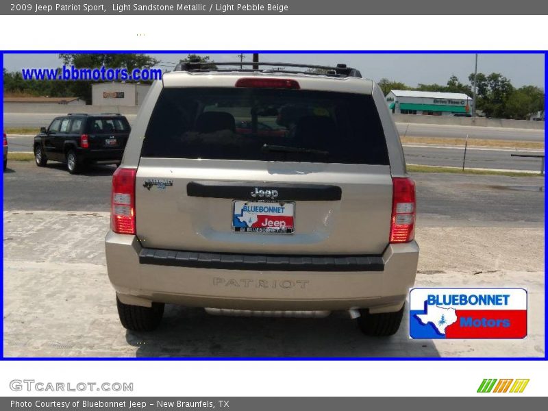 Light Sandstone Metallic / Light Pebble Beige 2009 Jeep Patriot Sport