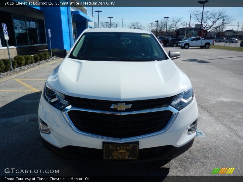 Summit White / Medium Ash Gray 2019 Chevrolet Equinox LS