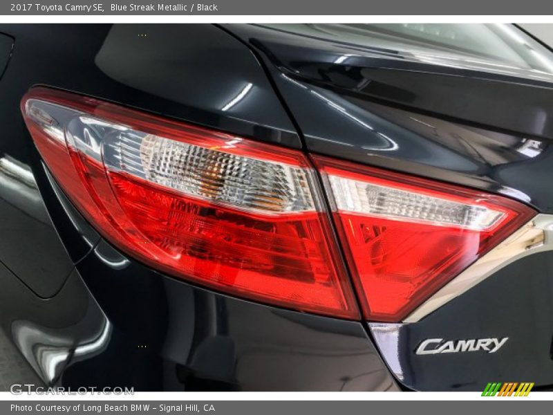 Blue Streak Metallic / Black 2017 Toyota Camry SE
