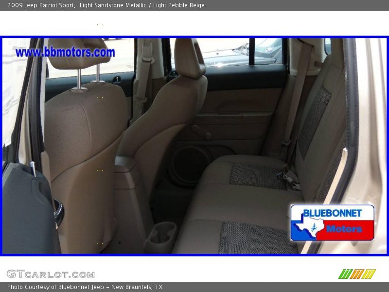 Light Sandstone Metallic / Light Pebble Beige 2009 Jeep Patriot Sport