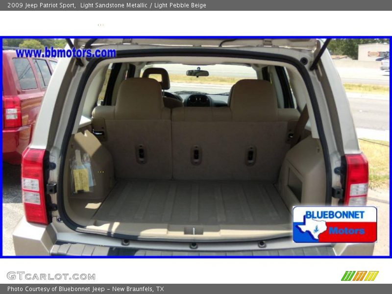 Light Sandstone Metallic / Light Pebble Beige 2009 Jeep Patriot Sport