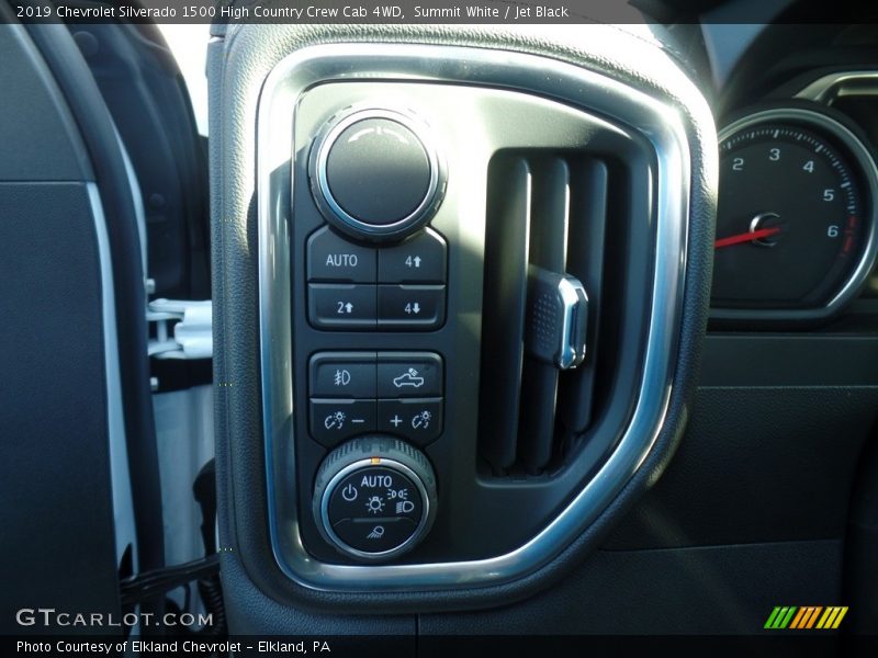 Controls of 2019 Silverado 1500 High Country Crew Cab 4WD